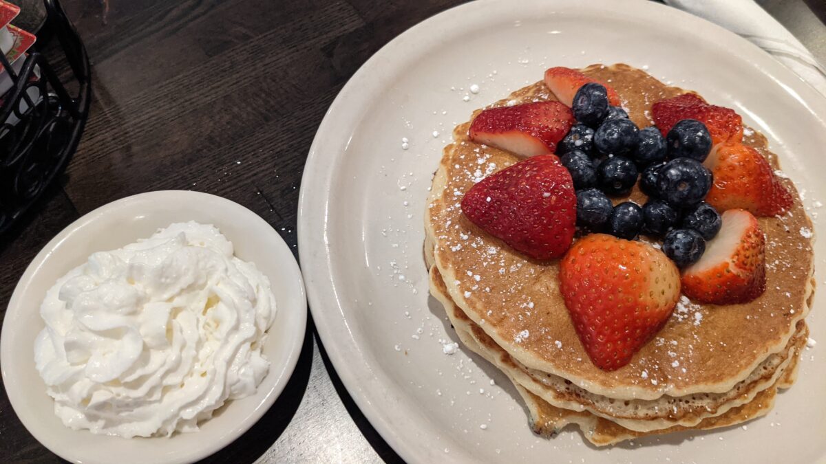 Colonial Pancake House Williamsburg VA Review | Green Vacation Deals